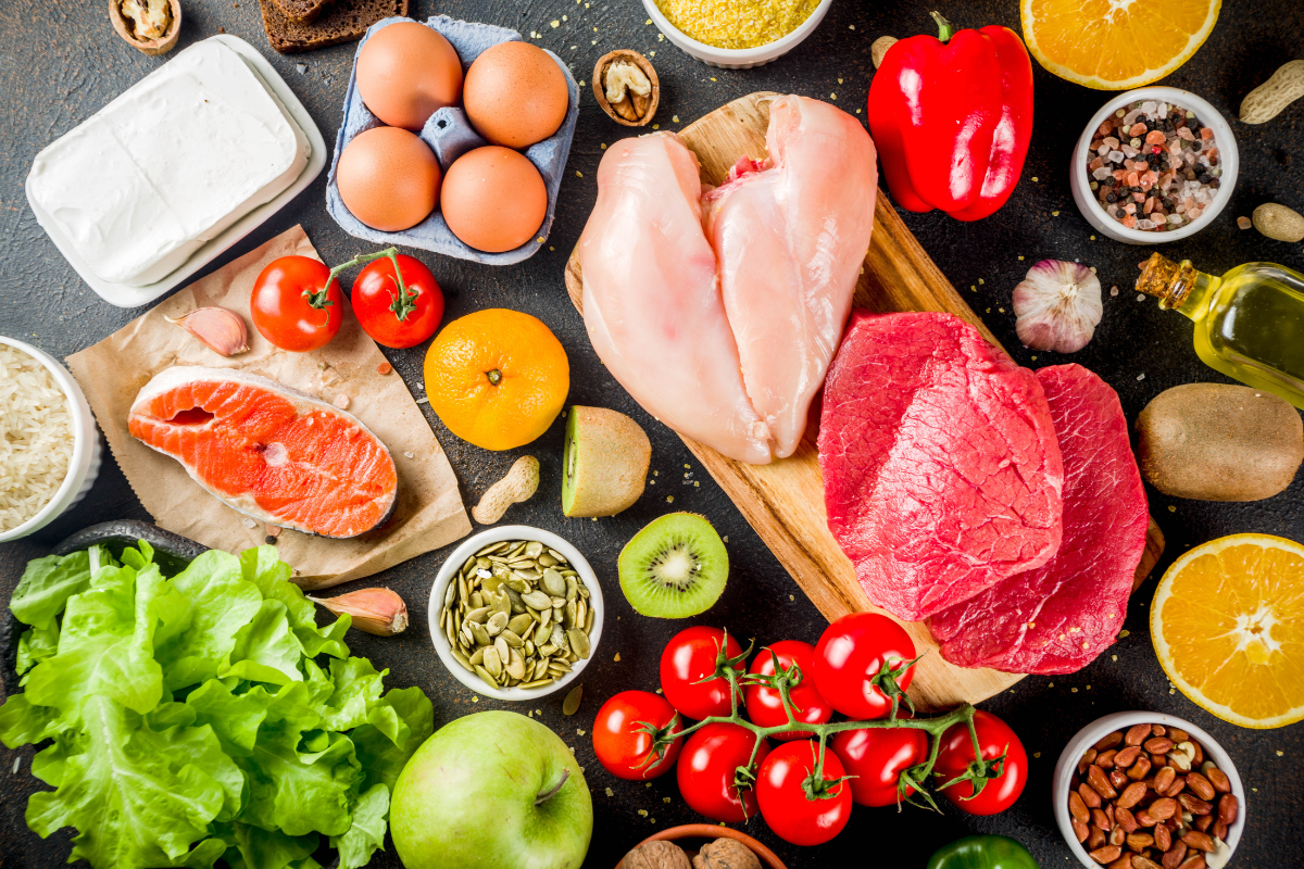 Cho con ăn đa dạng thực phẩm để giữ gìn sức khỏe